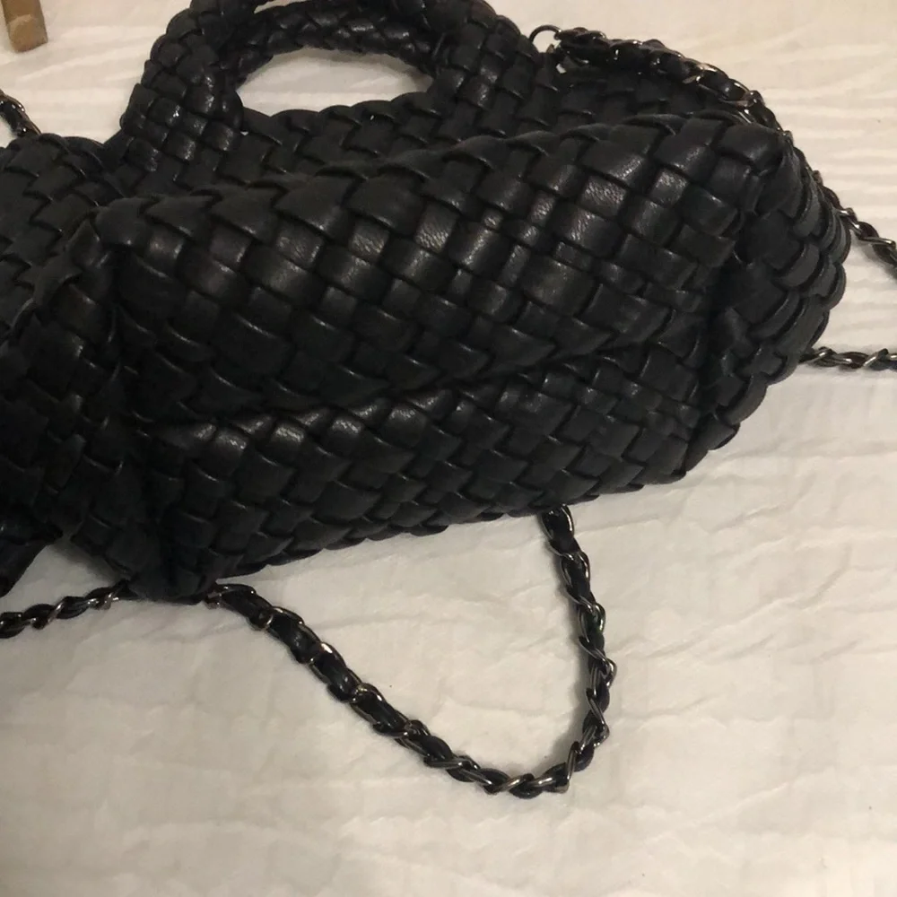 N/A elegant black